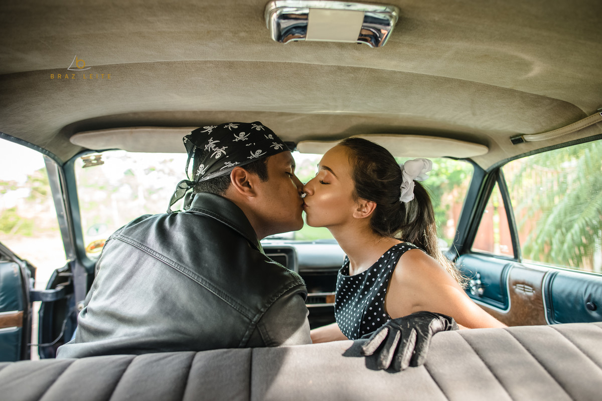 fotos do beijo dentro do carro