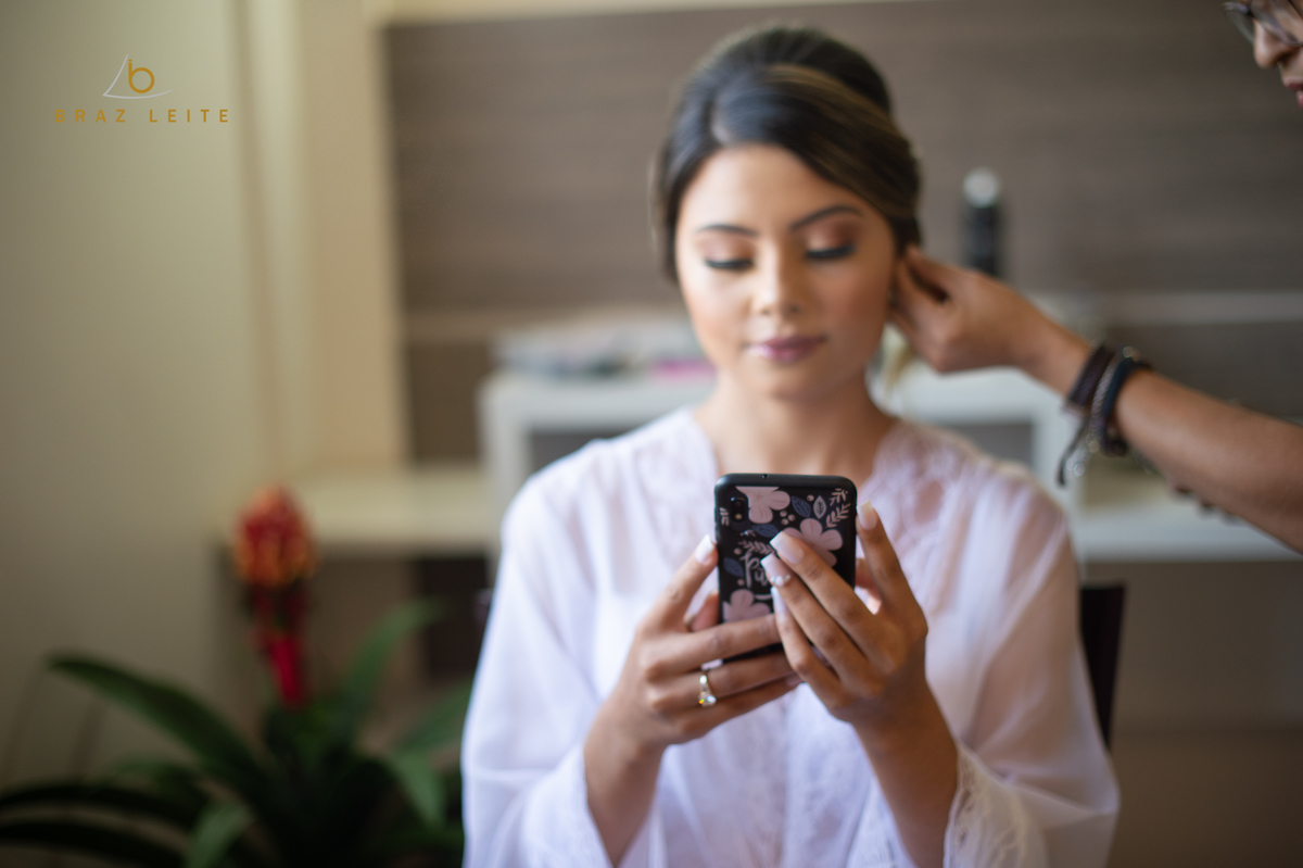 noiva escrevendo os votos