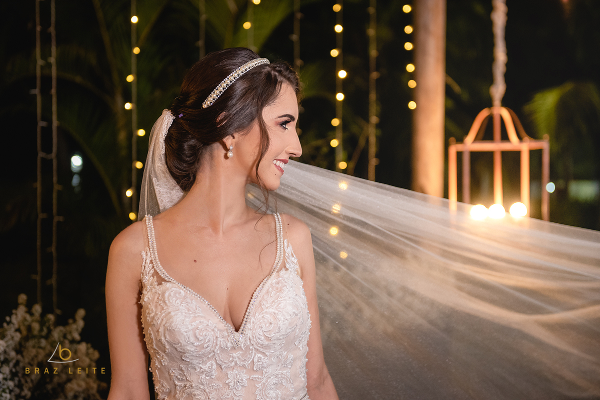 noiva pousando para foto