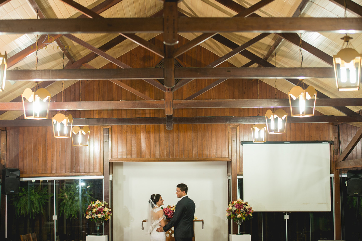 sessão casal na igreja