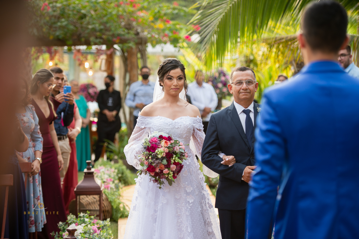 entrada da noiva com seu pai 