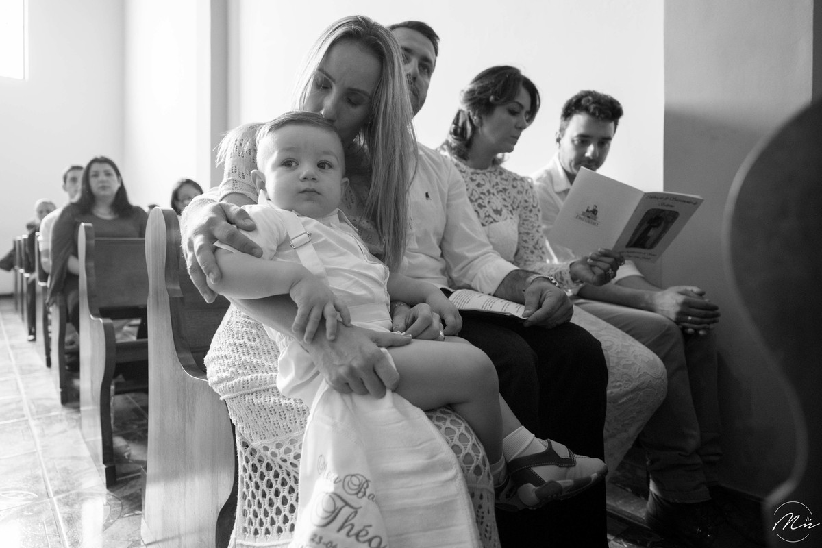 Theo-batizado-realizado-em-guaratingueta-sp-na-igreja-santuario-de-frei-galvao-fotografado-por-marcela-nunes-fotografia
