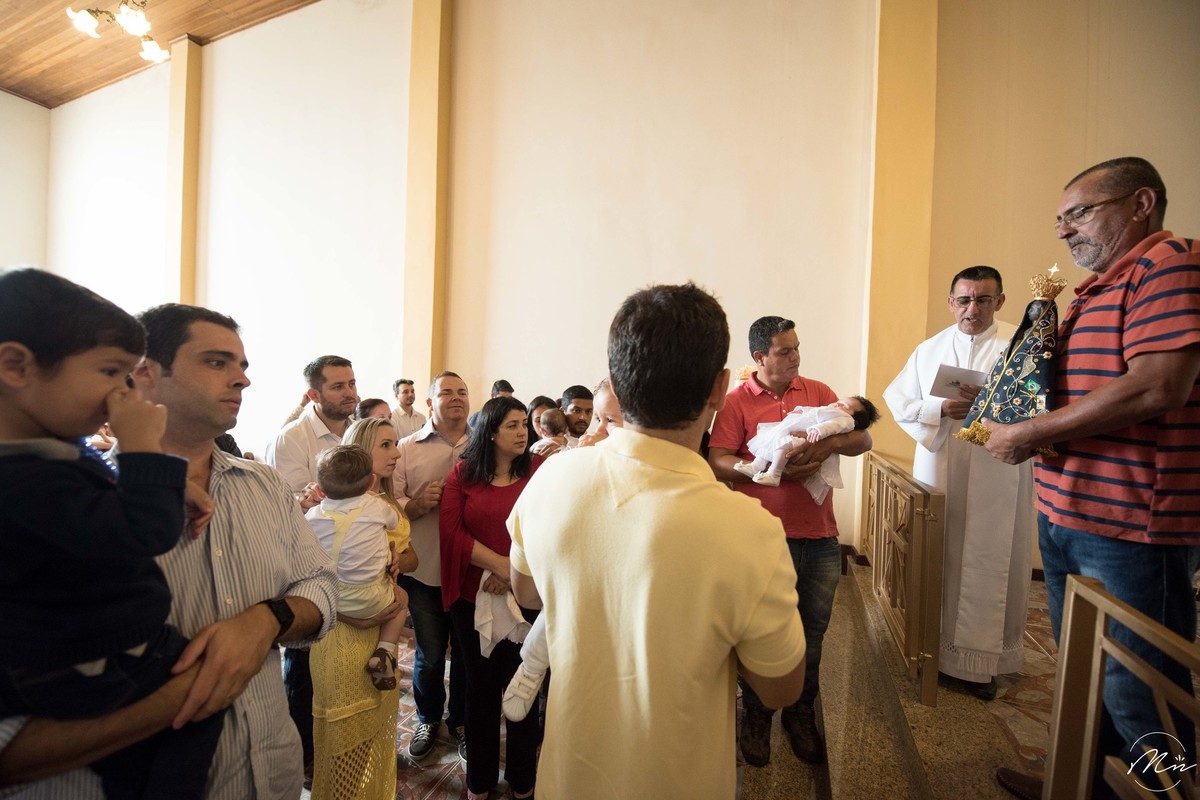 Theo-batizado-realizado-em-guaratingueta-sp-na-igreja-santuario-de-frei-galvao-fotografado-por-marcela-nunes-fotografia