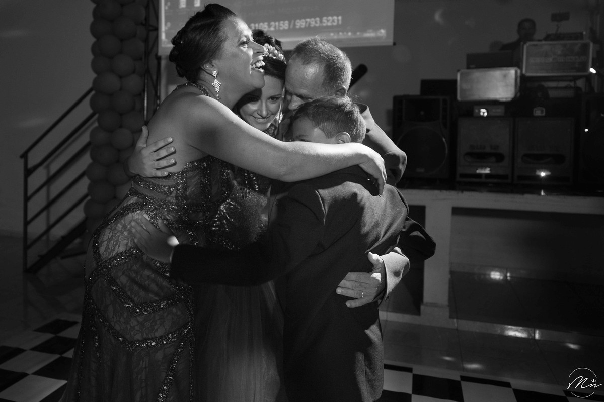 aniversario-de-15-anos-debutante-Beatriz-realizado-em-aparecida-sp-fotografado-por-marcela-nunes-fotografia