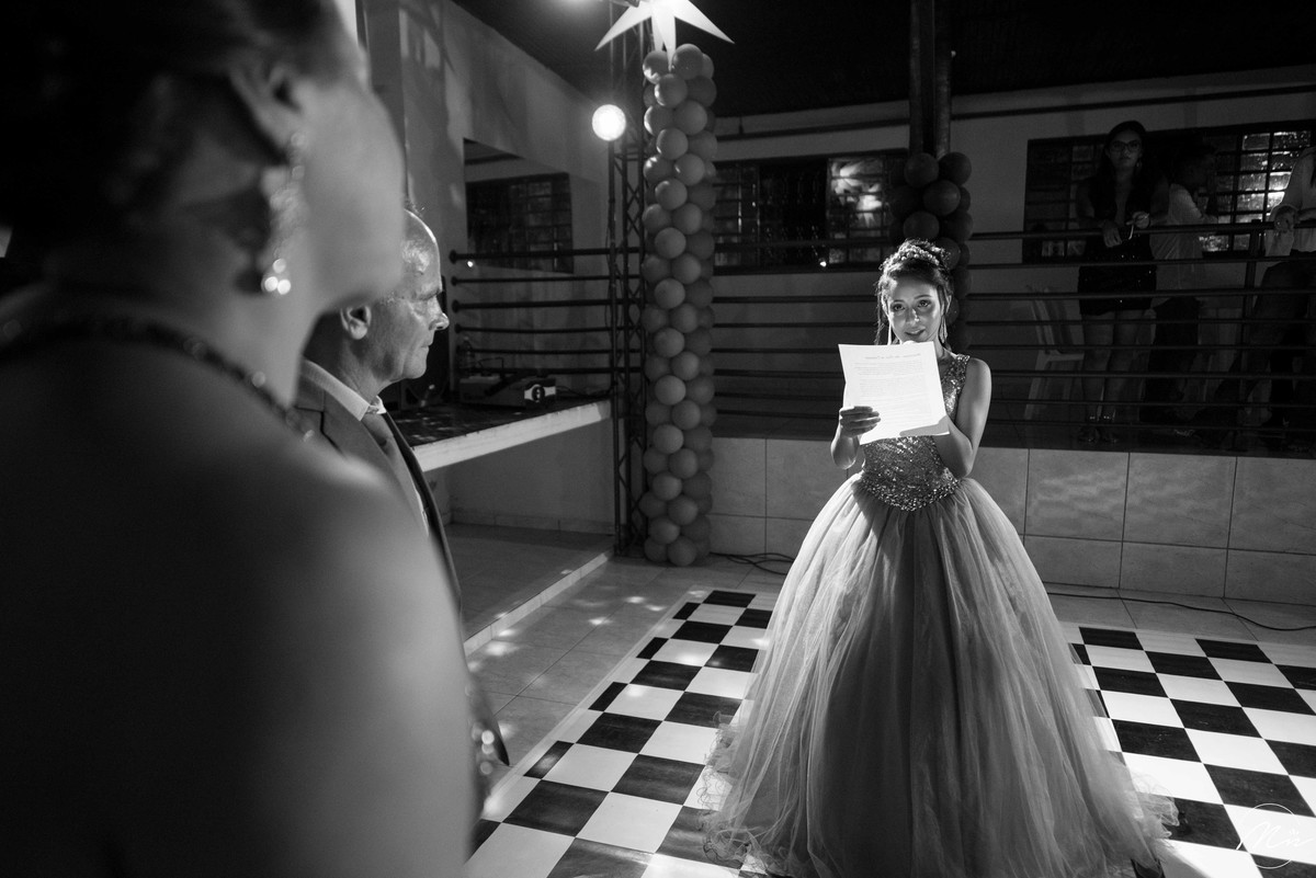aniversario-de-15-anos-debutante-Beatriz-realizado-em-aparecida-sp-fotografado-por-marcela-nunes-fotografia