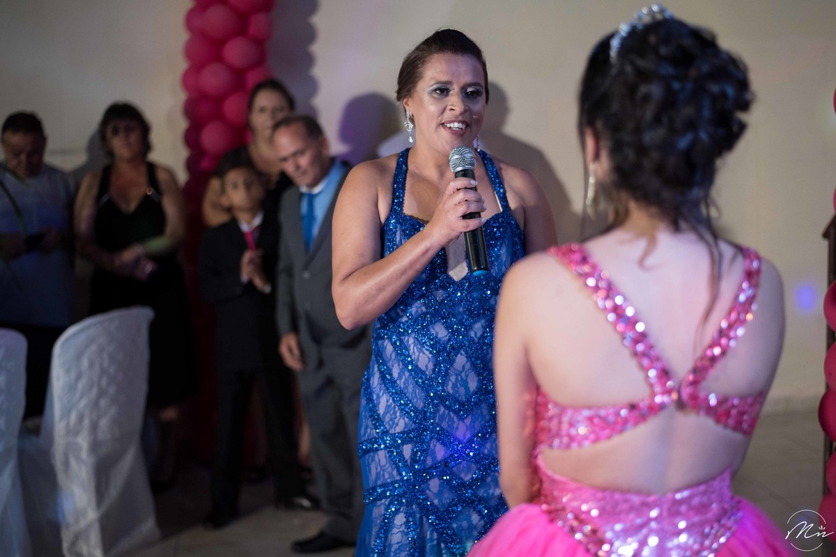 aniversario-de-15-anos-debutante-Beatriz-realizado-em-aparecida-sp-fotografado-por-marcela-nunes-fotografia