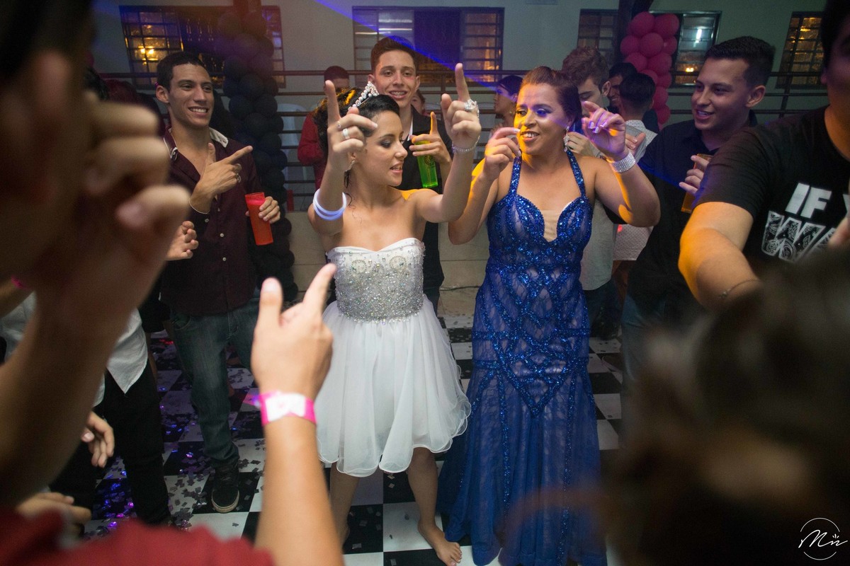 aniversario-de-15-anos-debutante-Beatriz-realizado-em-aparecida-sp-fotografado-por-marcela-nunes-fotografia