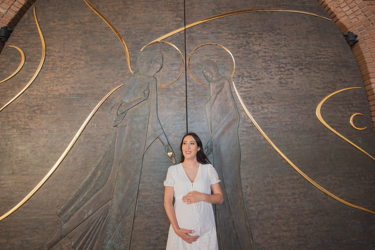 ensaio-gestante-mari-e-renato-no-santuario-nacional-aparecida-do-norte-cidade-do-romeiro