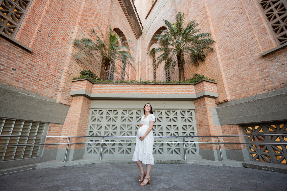 ensaio-gestante-mari-e-renato-no-santuario-nacional-aparecida-do-norte-cidade-do-romeiro