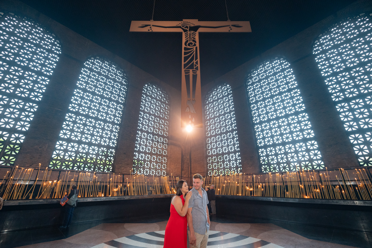 ensaio-casal-pre-wedding-no-santuario-nacional-aparecida-do-norte