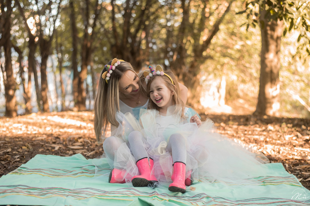 leticia-e-larinha-ensaio-tal-mae-tal-filha-unicornio-guaratingueta-sp