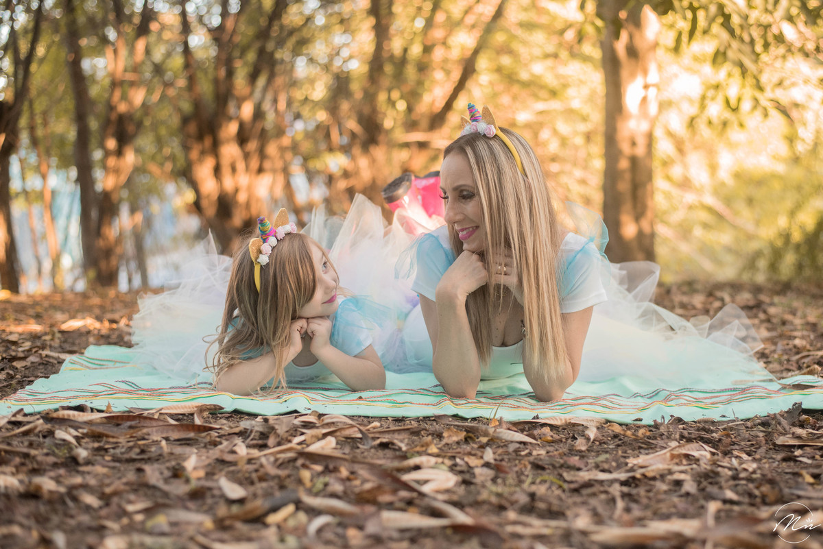 leticia-e-larinha-ensaio-tal-mae-tal-filha-unicornio-guaratingueta-sp