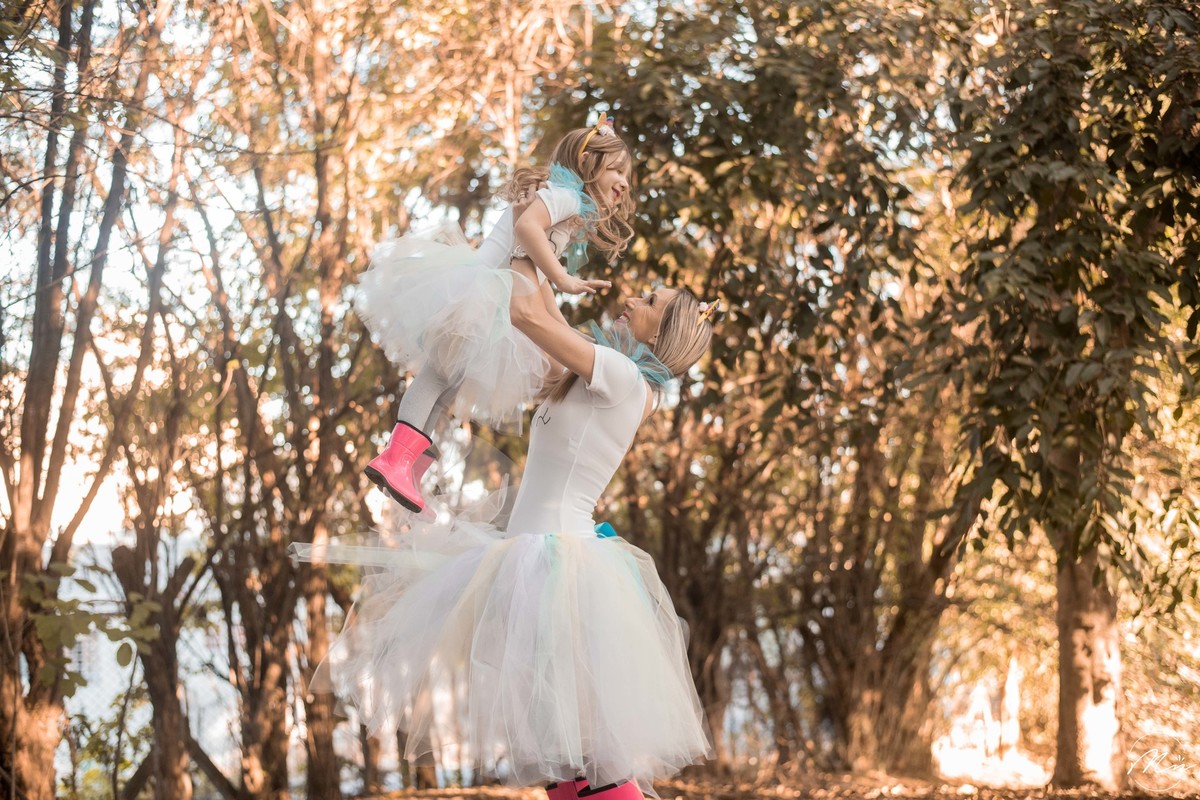 leticia-e-larinha-ensaio-tal-mae-tal-filha-unicornio-guaratingueta-sp