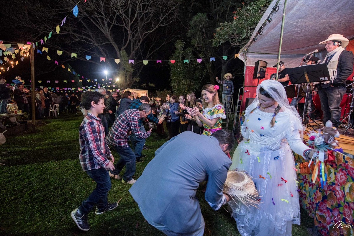 arraia-da-gisa-aniversario-festa-junina-guaratingueta-sp