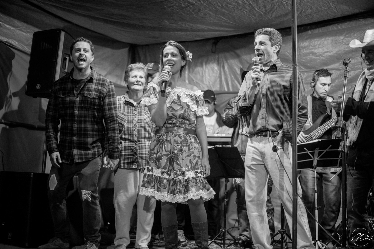 arraia-da-gisa-aniversario-festa-junina-guaratingueta-sp