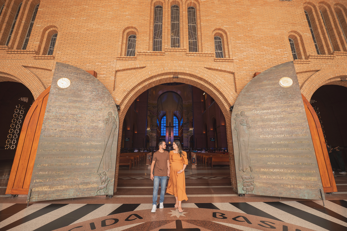 ensaio gestante no santuario nacional basilica de nossa senhora aparecida em aparecida do norte