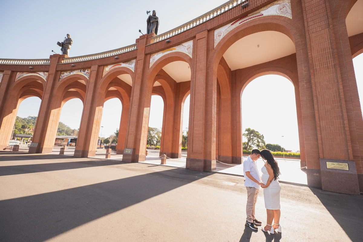ensaio-gestante-no-santuario-nacional-aparecida-do-norte-cidade-do-romeiro