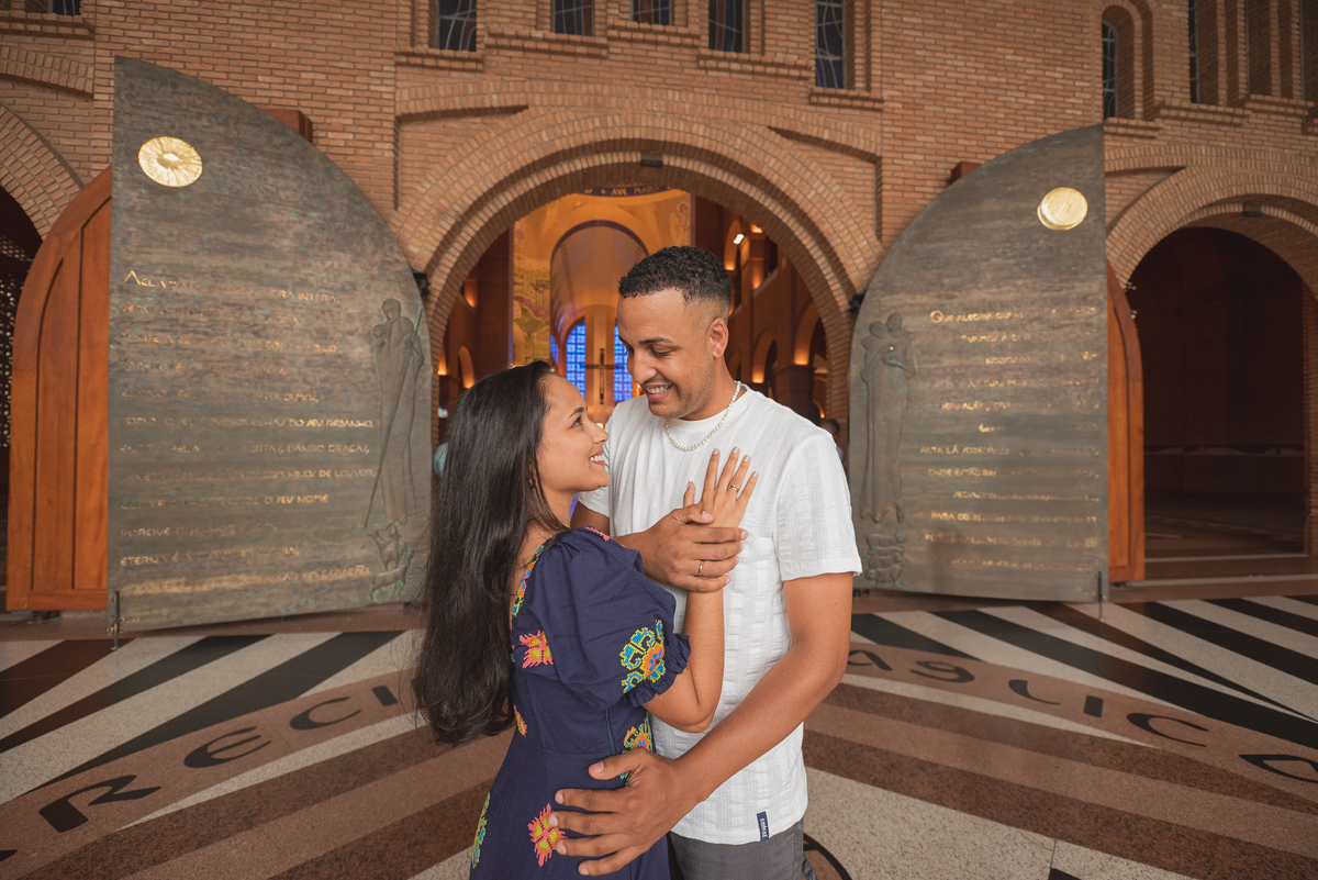 pedido-de-casamento-no-santuario-nacional-basilica-de-nossa-senhora-aparecida-em-aparecida-do-norte