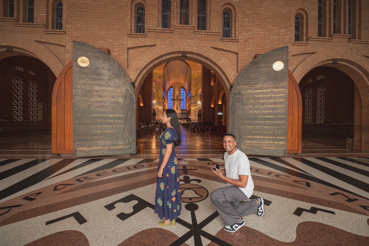 pedido-de-casamento-no-santuario-nacional-basilica-de-nossa-senhora-aparecida-em-aparecida-do-norte