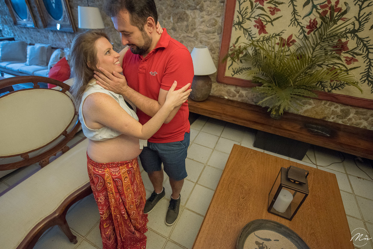 ensaio-gestante-em-paraty-parati-rj-no-centro-hisorico-e-na-praia-de-trindade-e-na-pousada-porto-imperial