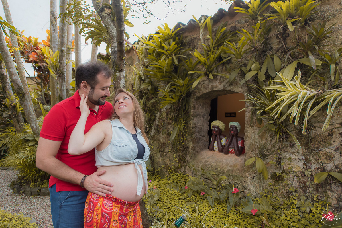 ensaio-gestante-em-paraty-parati-rj-no-centro-hisorico-e-na-praia-de-trindade-e-na-pousada-porto-imperial
