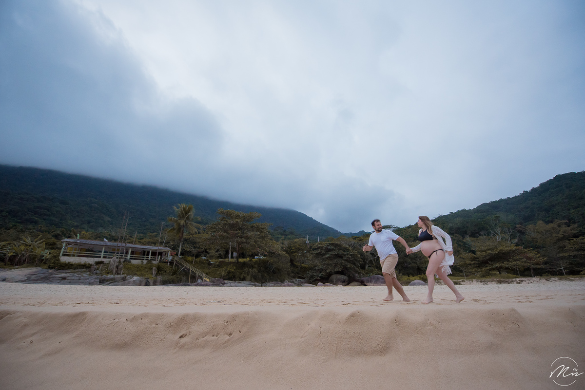 ensaio-gestante-em-paraty-parati-rj-no-centro-hisorico-e-na-praia-de-trindade-e-na-pousada-porto-imperial
