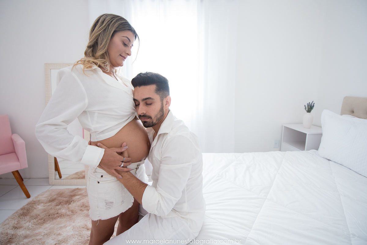ensaio-gestante-em-estudio-life-style-marcela-nunes-fotografia-aparecida-sp
