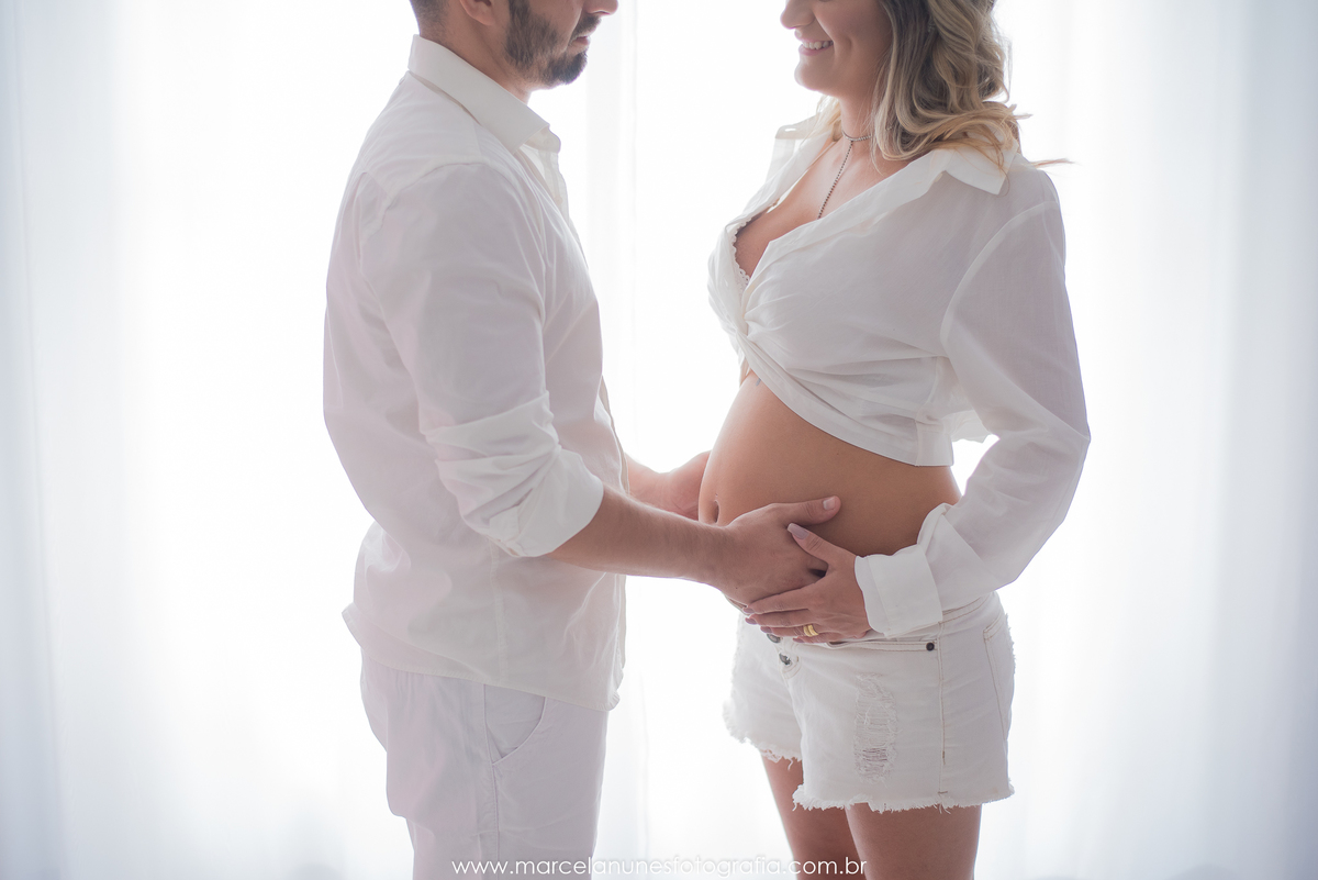 ensaio-gestante-em-estudio-life-style-marcela-nunes-fotografia-aparecida-sp