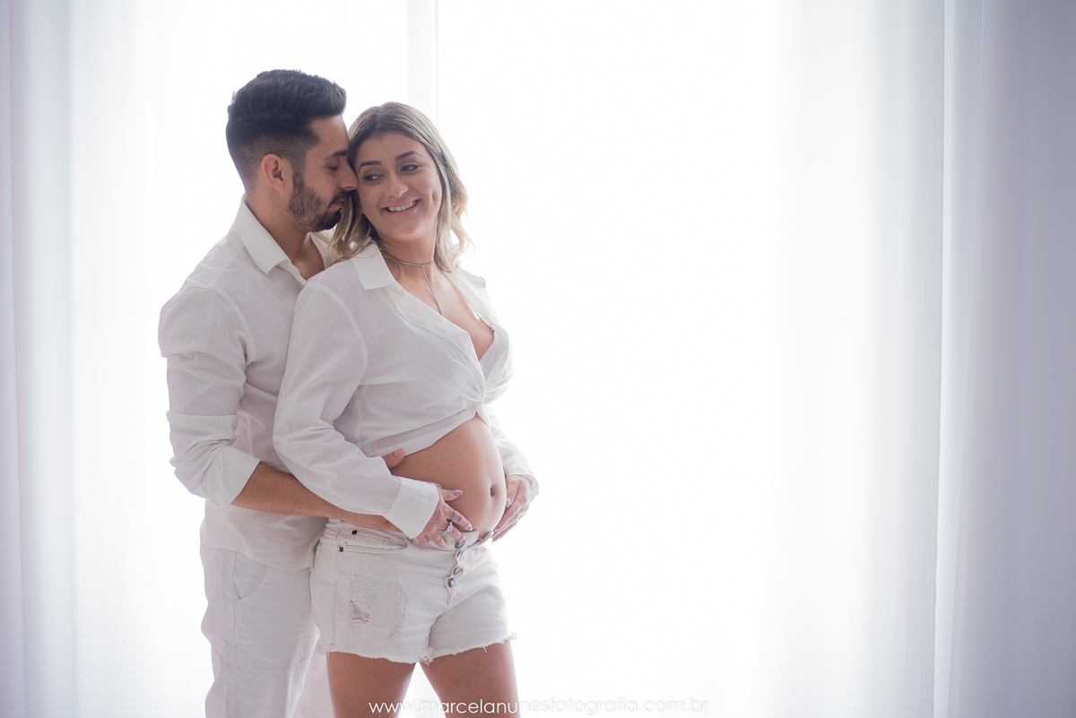 ensaio-gestante-em-estudio-life-style-marcela-nunes-fotografia-aparecida-sp