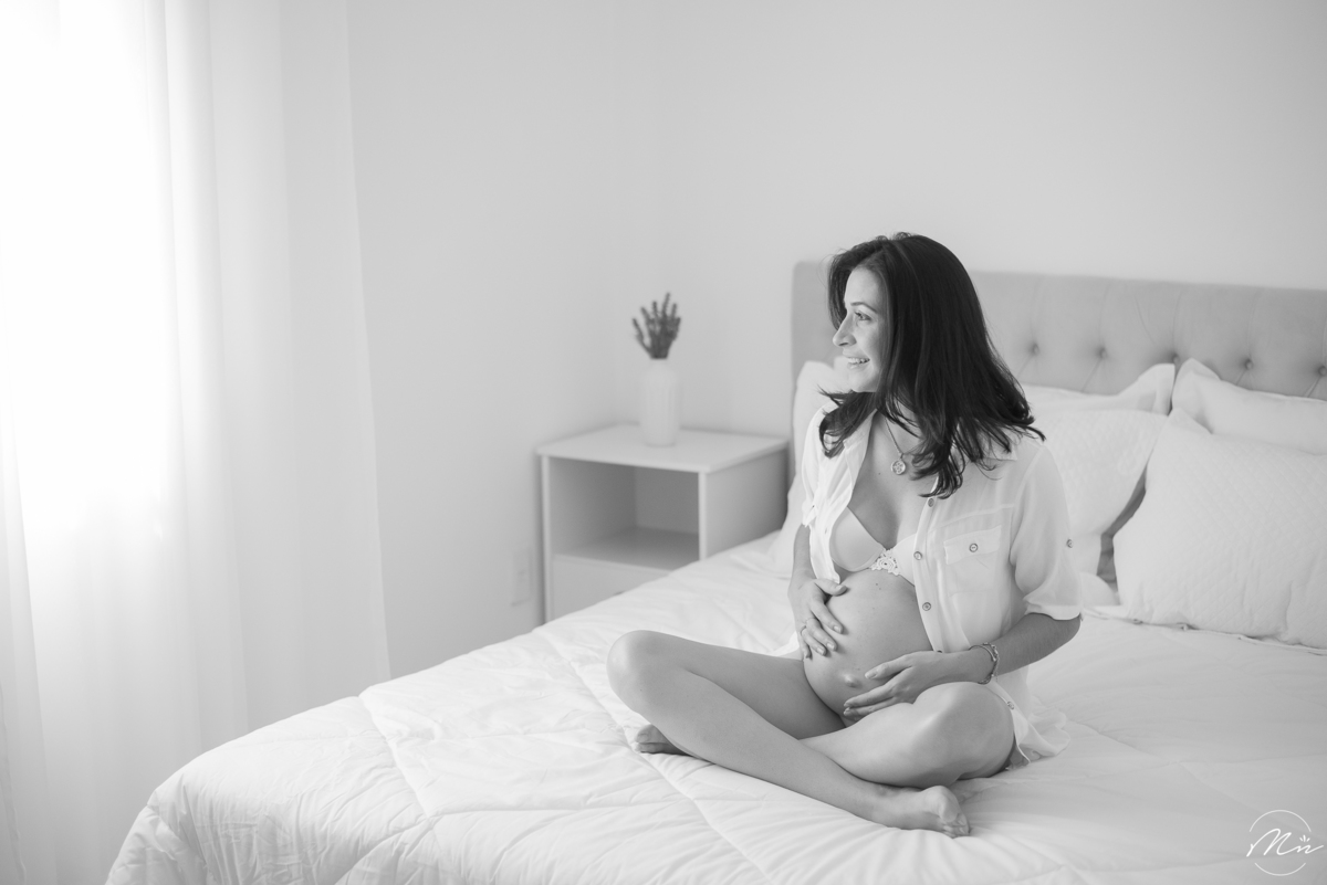 ensaio-gestante-em-estudio-life-style-marcela-nunes-fotografia-aparecida-sp