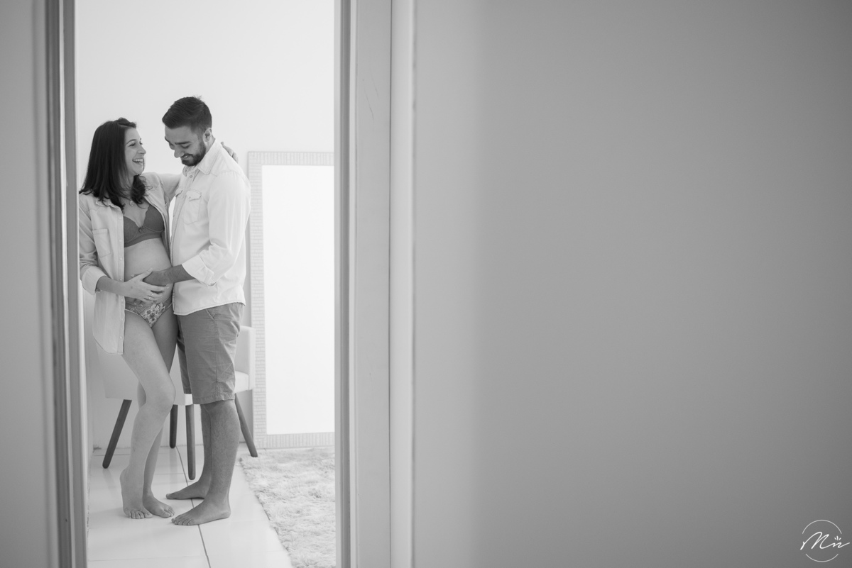 ensaio-gestante-em-estudio-life-style-marcela-nunes-fotografia-aparecida-sp