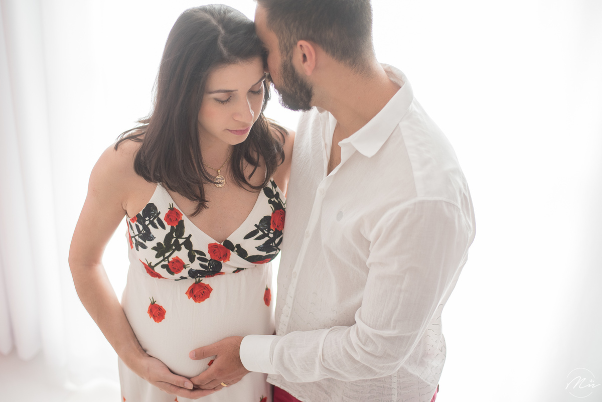 ensaio-gestante-em-estudio-life-style-marcela-nunes-fotografia-aparecida-sp