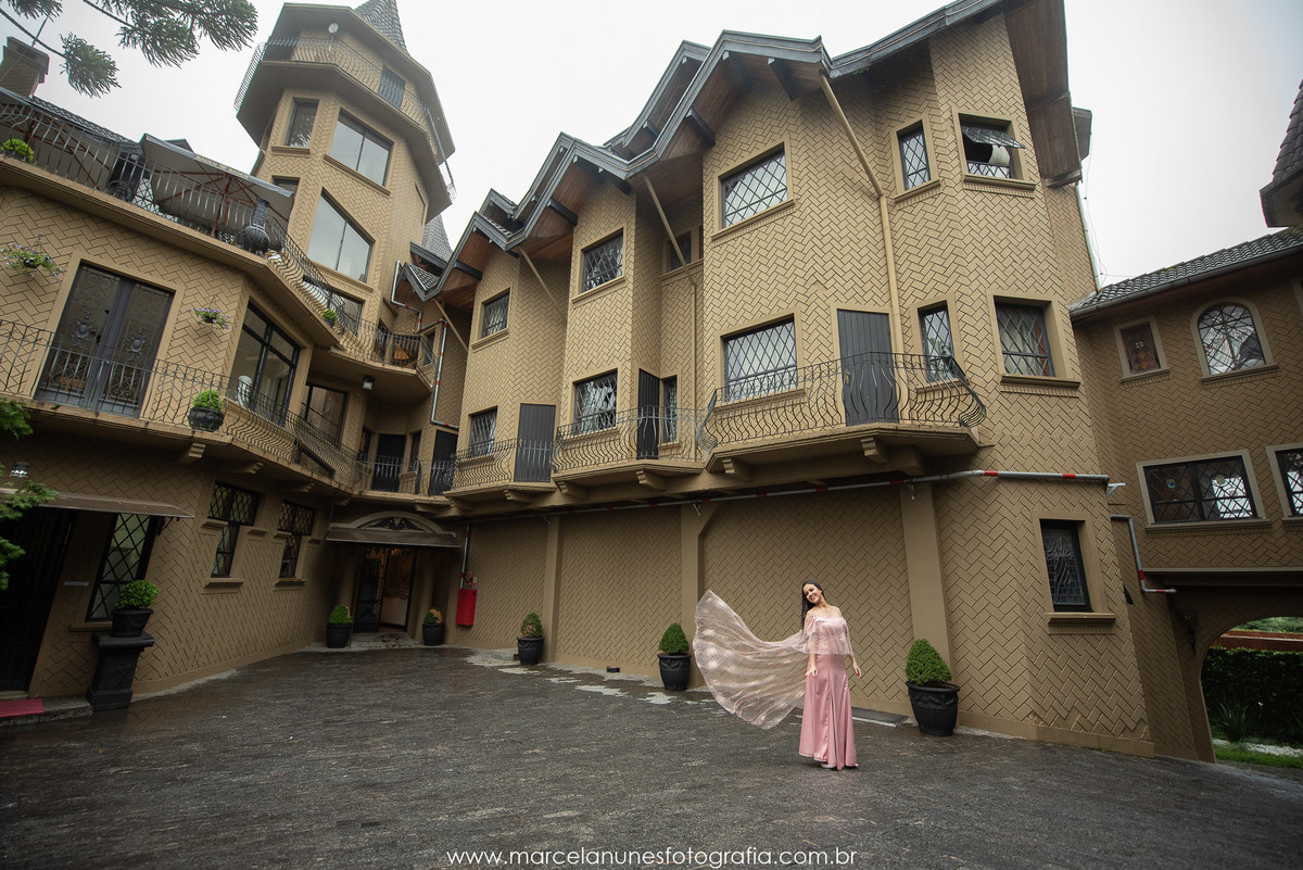 ensaio-15-anos-no-castelo-nacional-inn-em-campos-do-jordao-sp