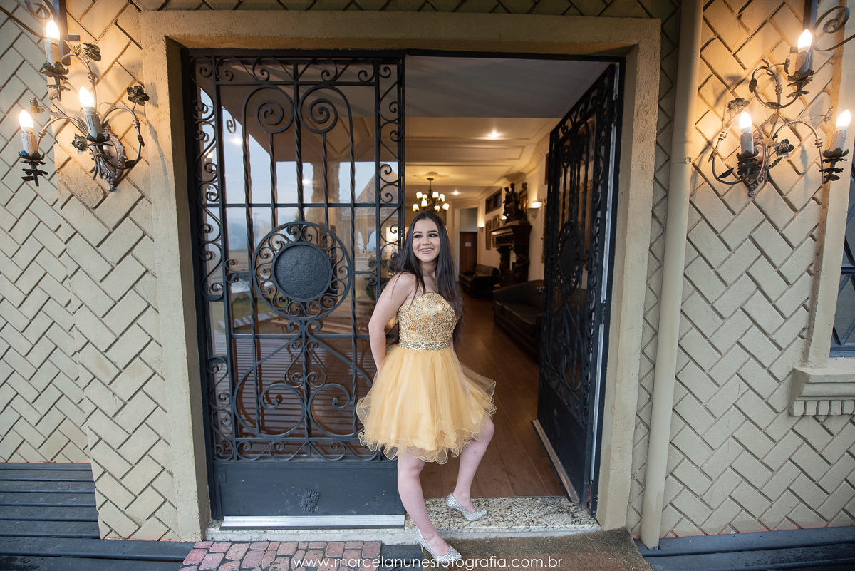 ensaio-15-anos-no-castelo-nacional-inn-em-campos-do-jordao-sp