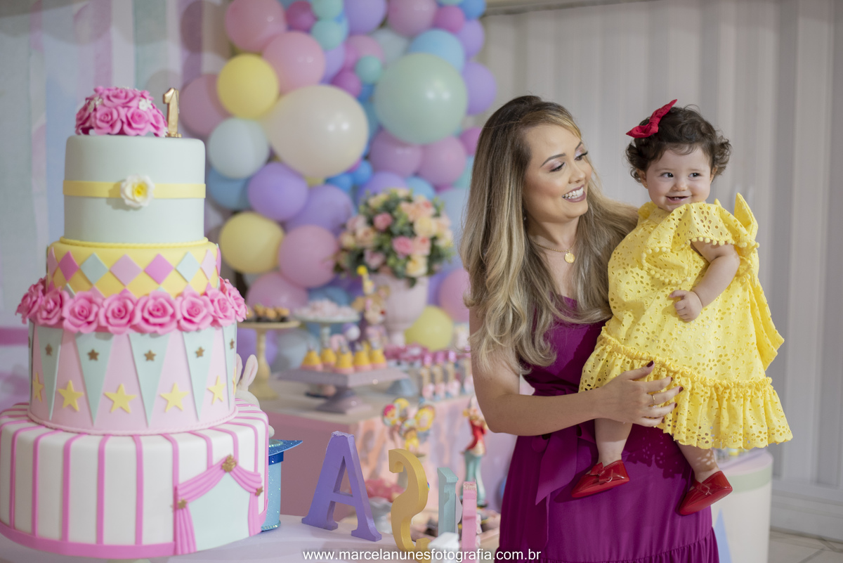 aniversario-infantil-maria-luisa-circo-rosa-guaratingueta-sp