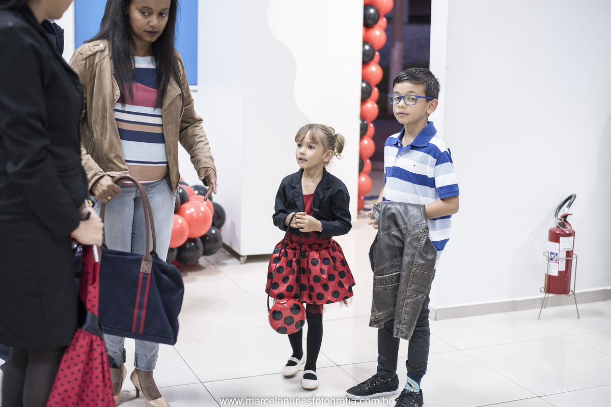 aniversario-infantil-na-fabrica-dos-sonhos-em-guaratingueta-sp