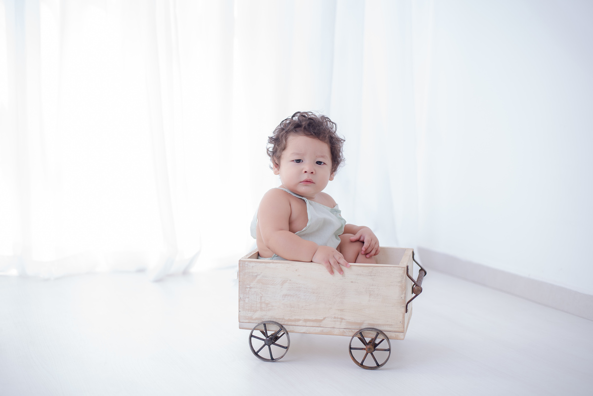 ensaio-infantil-smash-the-cake-atemporal-minimalista