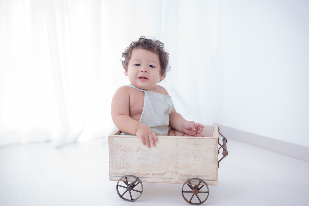 ensaio-infantil-smash-the-cake-atemporal-minimalista