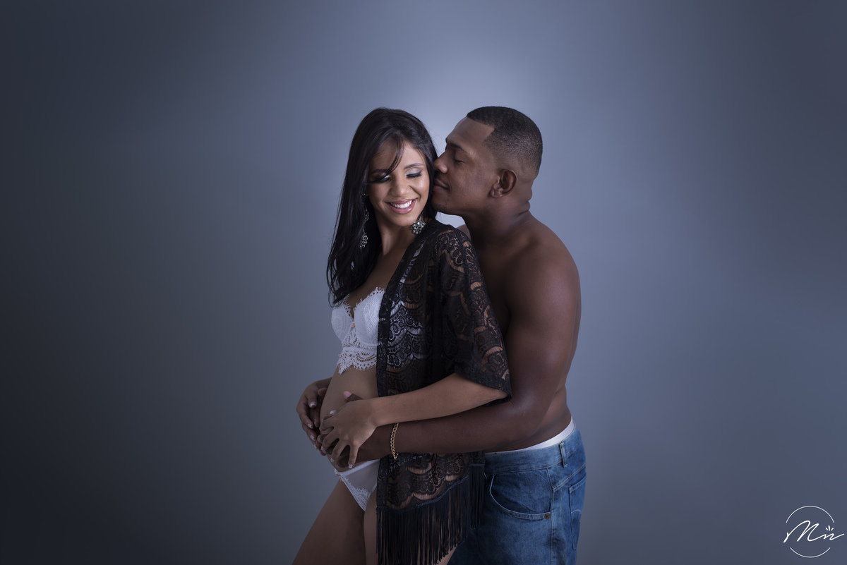 Ensaio-gestante-em-estudio