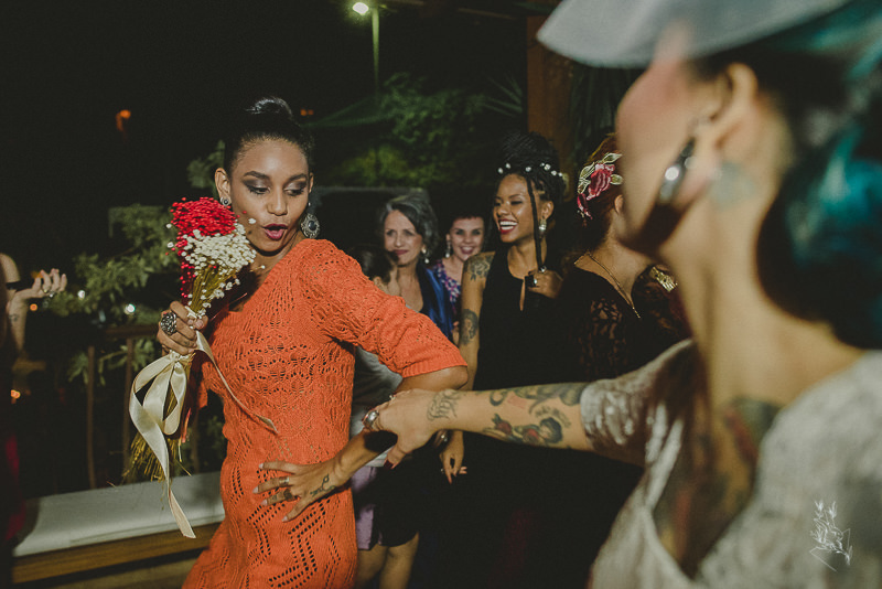 fotografo de casamento, casamento a dois, casamento de dia, cerimonia ao ar livre em belo horizonte, minas gerais, casal, noiva, wedding, fotografo de casamento brasil, fotografo de casamento. tatuagem, casamento alternativo, love, school, tattoo, maquiag