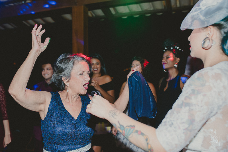 fotografo de casamento, casamento a dois, casamento de dia, cerimonia ao ar livre em belo horizonte, minas gerais, casal, noiva, wedding, fotografo de casamento brasil, fotografo de casamento. tatuagem, casamento alternativo, love, school, tattoo, maquiag