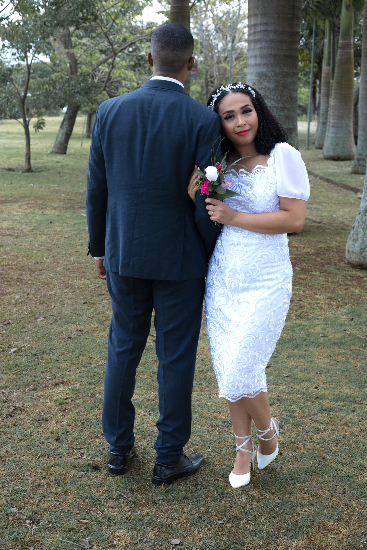 Ensaio de casal ensaio de casamento de civil fotografia de casal civil casamento de civil casal black ensaio em são Paulo Wedding de civil casal evangélico ensaio de casal dutra Vestido de noiva civil
terno de casamento de civil
Casal jovem
