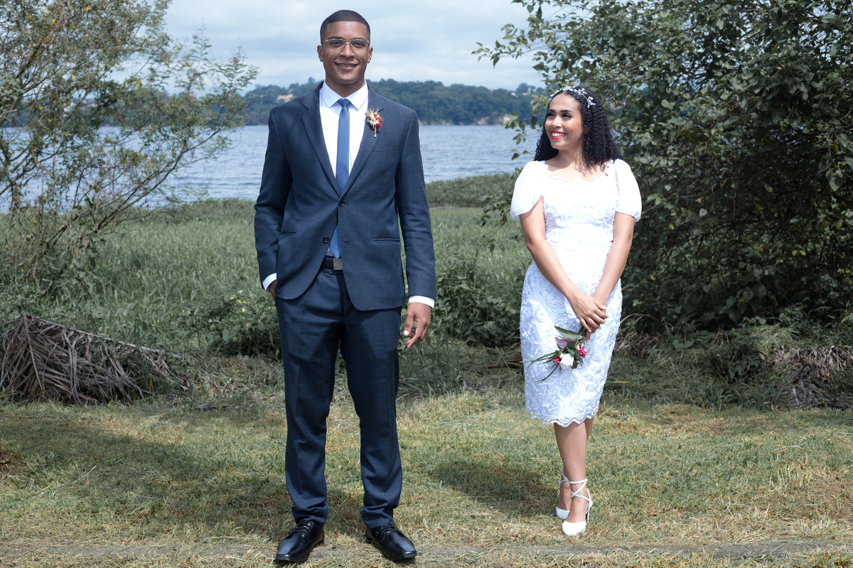 Ensaio de casal ensaio de casamento de civil fotografia de casal civil casamento de civil casal black ensaio em são Paulo Wedding de civil casal evangélico ensaio de casal dutra Vestido de noiva civil
terno de casamento de civil
Casal jovem
