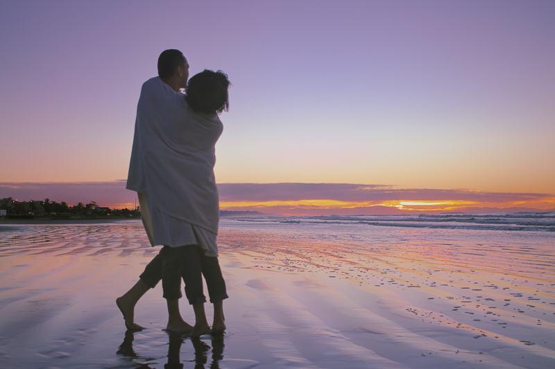 Imagem capa -   Ensaio De Casal - Por quê Investir Em Um? por Sabinols