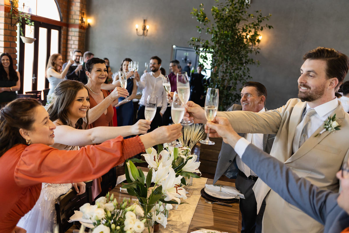 Celebração emocionante casamento intimista Elisiane e Giovani