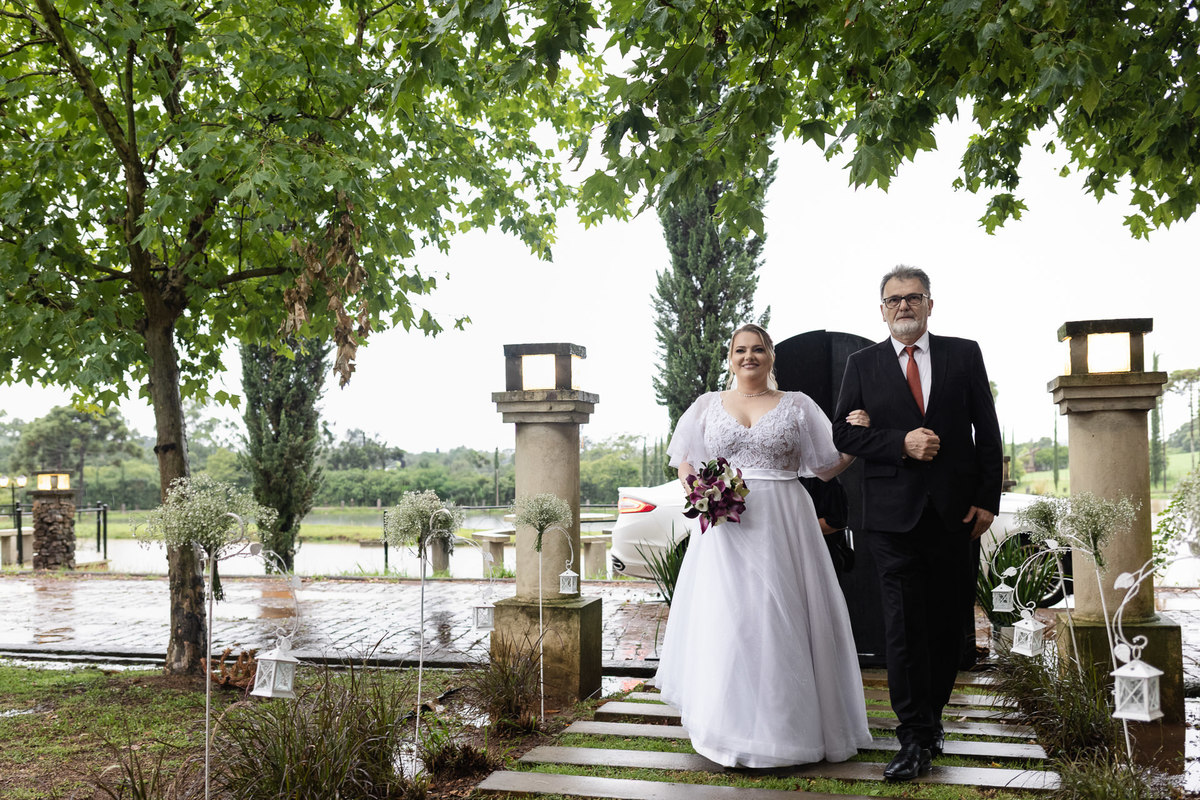 Linda celebração de casamento na Vinícola Gheller.