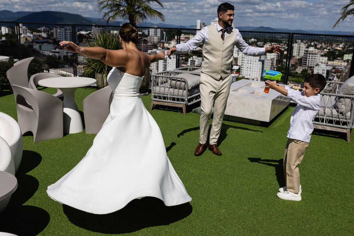 Festa intimista no Pê05