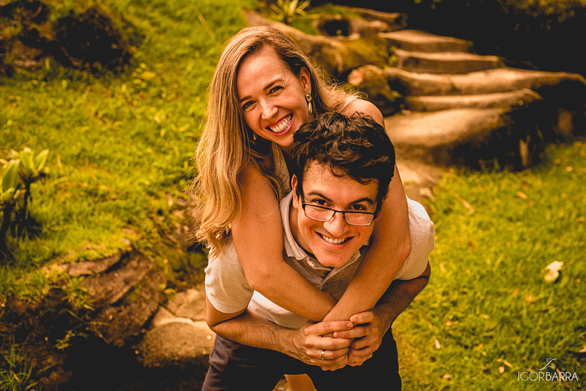 noivos felizes, fotografo em jf, jardim botanico, rio de janeiro, RJ, fotografia jf, Noiva, Casal, sessão de fotos, pré-casamento, e-session