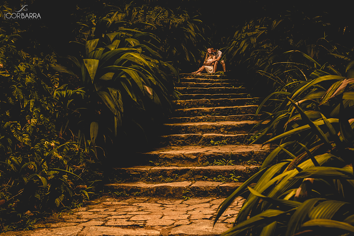noivos felizes, fotografo em jf, jardim botanico, rio de janeiro, RJ, fotografia jf, Noiva, Casal, sessão de fotos, pré-casamento, e-session