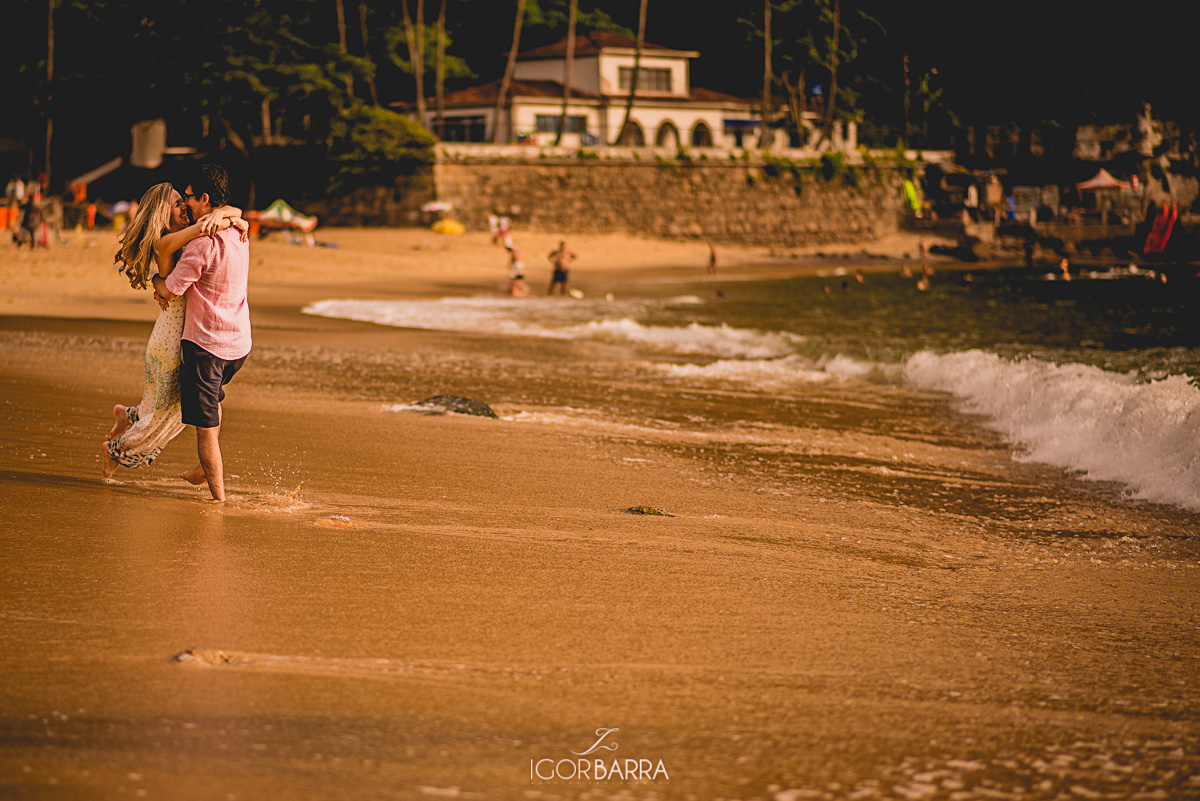 noivos felizes, fotografo em jf, jardim botanico, rio de janeiro, RJ, fotografia jf, Noiva, Casal, sessão de fotos, pré-casamento, e-session